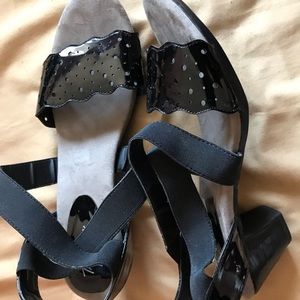 NWOT traditions heels